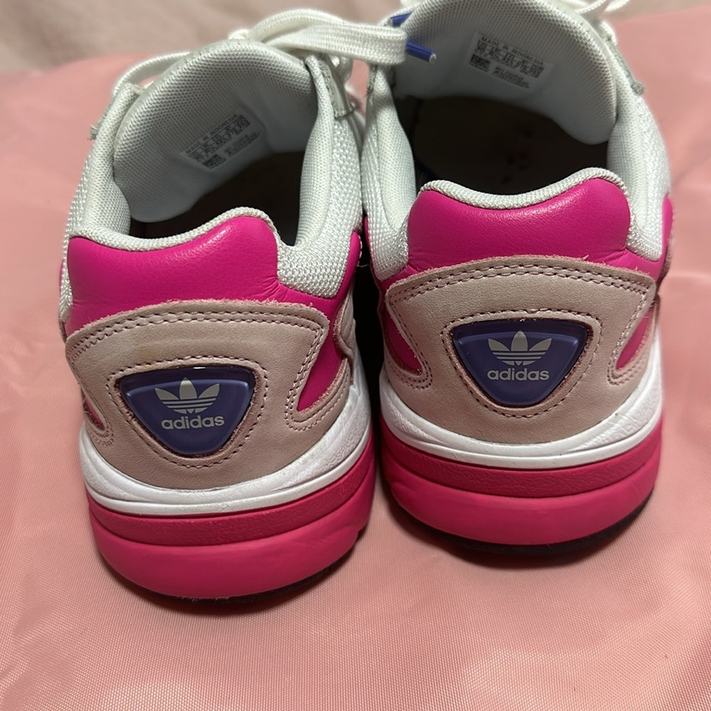 Adidas Women’s Falcon Sneakers white pink purple size 10 - Picture 4 of 5